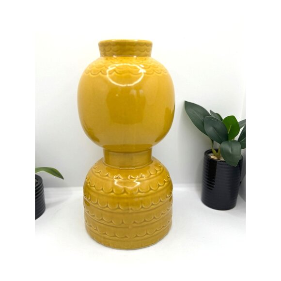 Three Hands Yellow Ceramic-Porcelain Decorative Vase With Face Design - Picture 2 of 8
